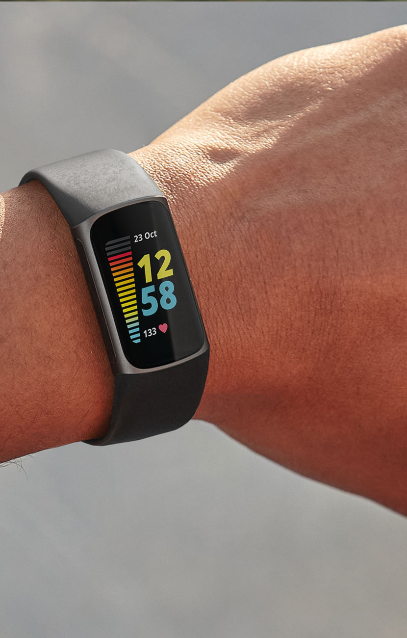 Polar a370 vs fitbit hot sale